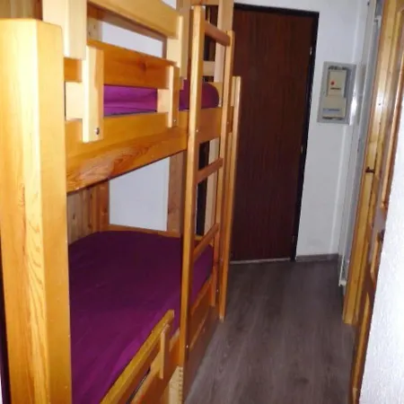 Avec Coin Montagne Pour 4 Pers, Skis Aux Pieds - Fr-1-445-72 Montgenevre