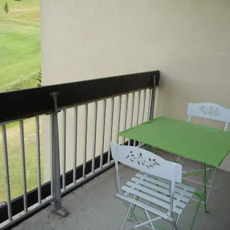 Apartment Avec Coin Montagne Pour 4 Pers, Skis Aux Pieds - Fr-1-445-72 Montgenevre